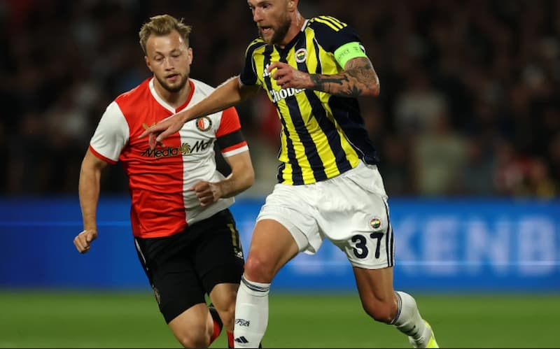 Soi kèo tài xỉu Fenerbahce vs Feyenoord